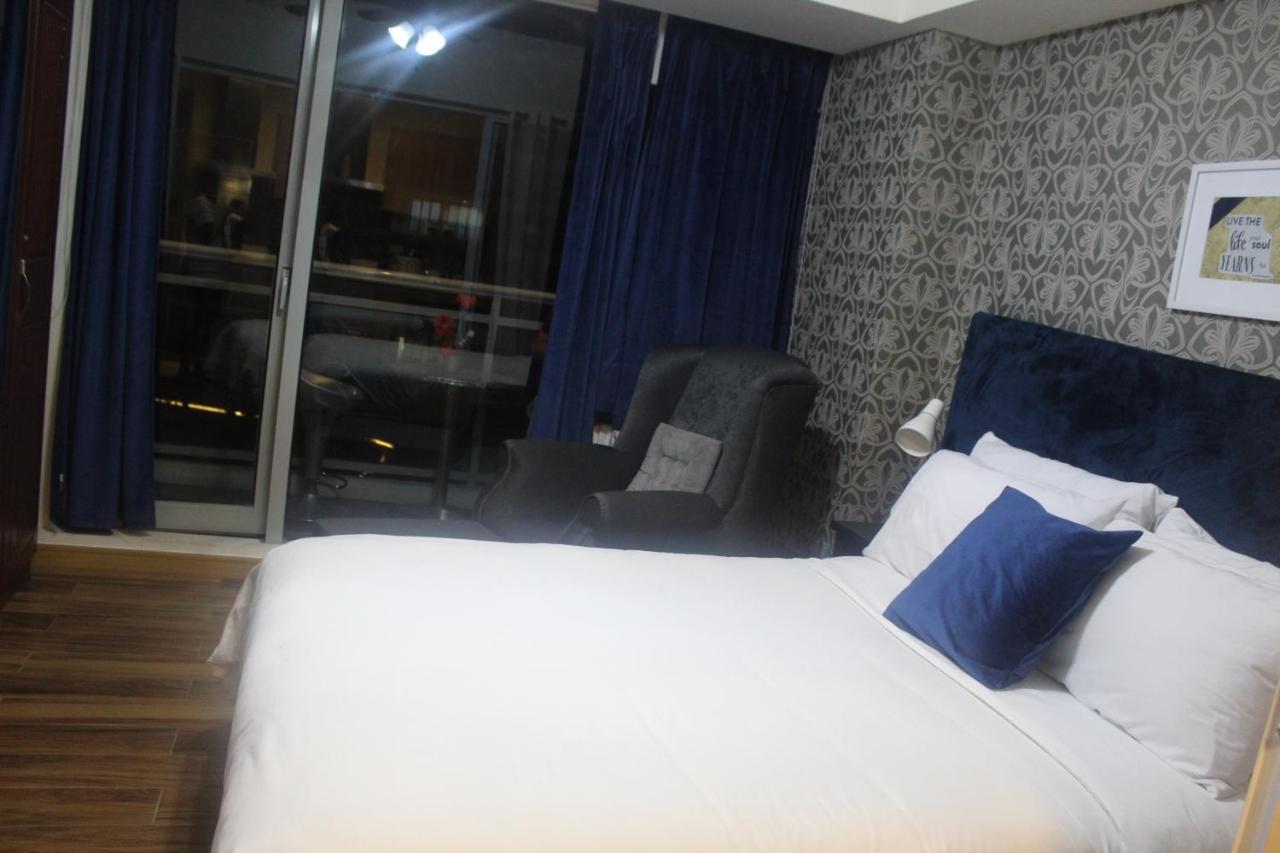 Paranaque City Azure Urban Resort A4 Near Airport Mall With Wavepool المظهر الخارجي الصورة