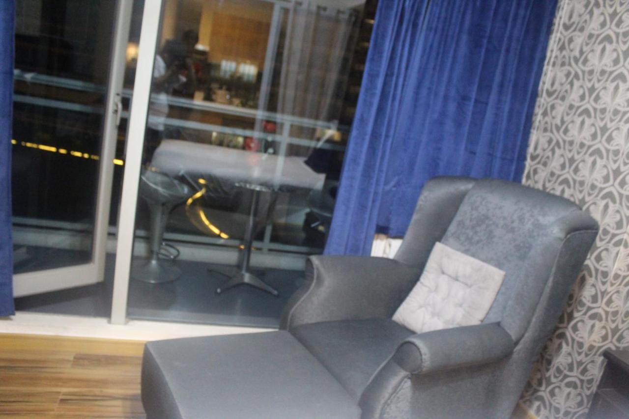 Paranaque City Azure Urban Resort A4 Near Airport Mall With Wavepool المظهر الخارجي الصورة