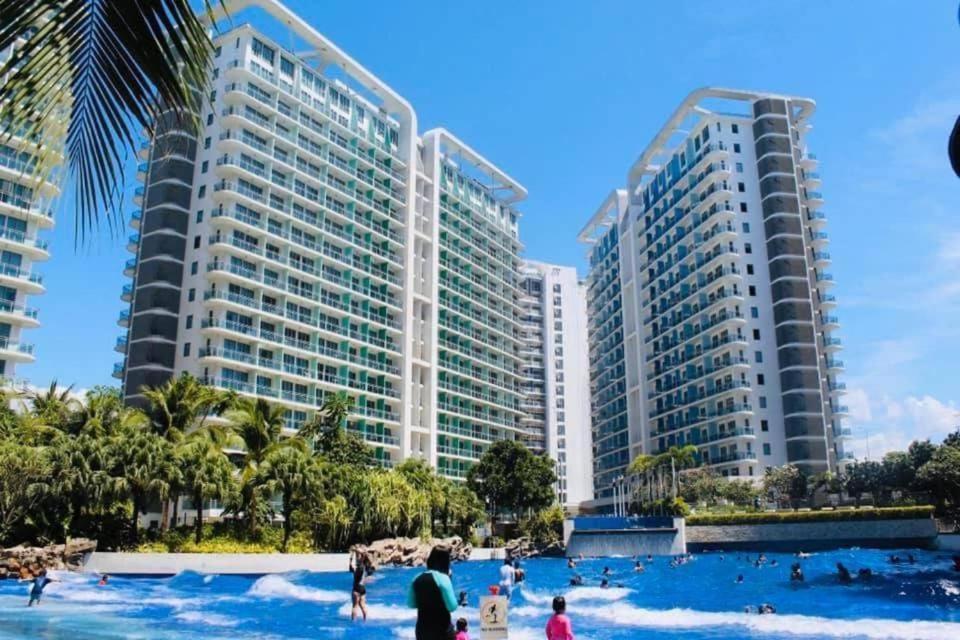 Paranaque City Azure Urban Resort A4 Near Airport Mall With Wavepool المظهر الخارجي الصورة